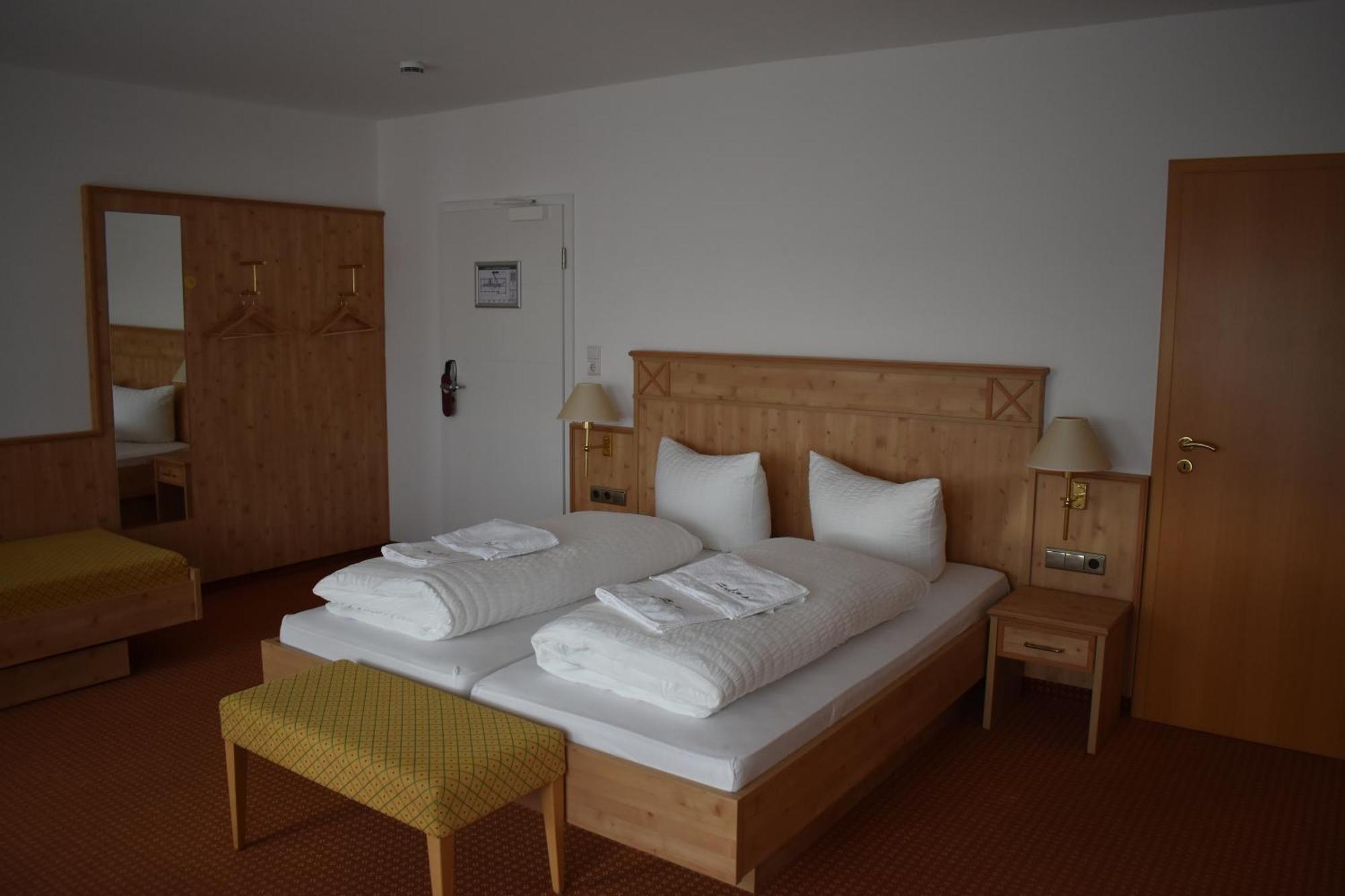 Hotel Talblick Dobel Bilik gambar