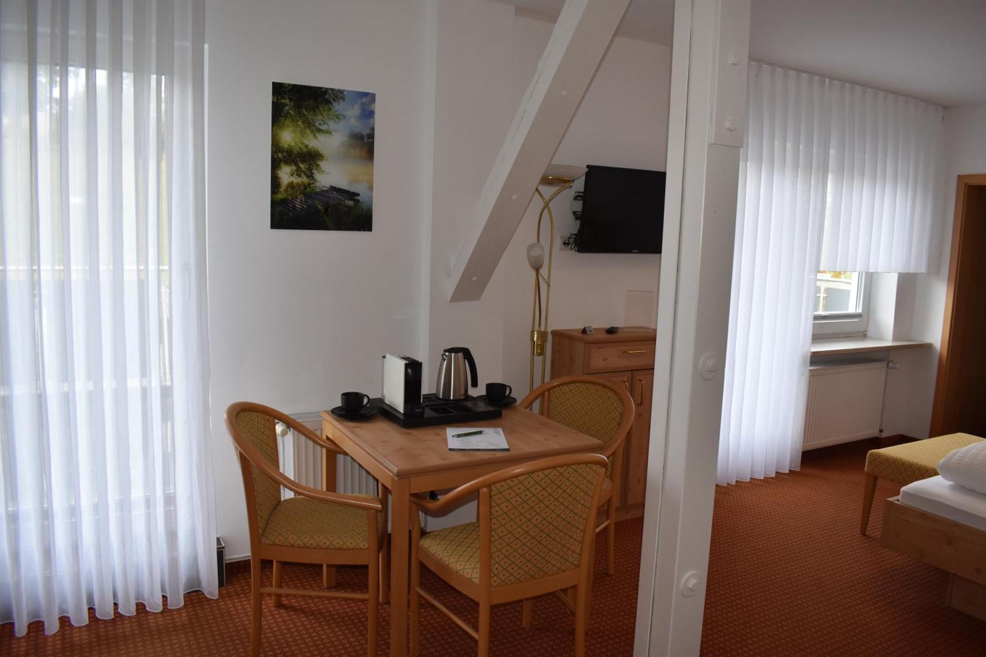 Hotel Talblick Dobel Bilik gambar